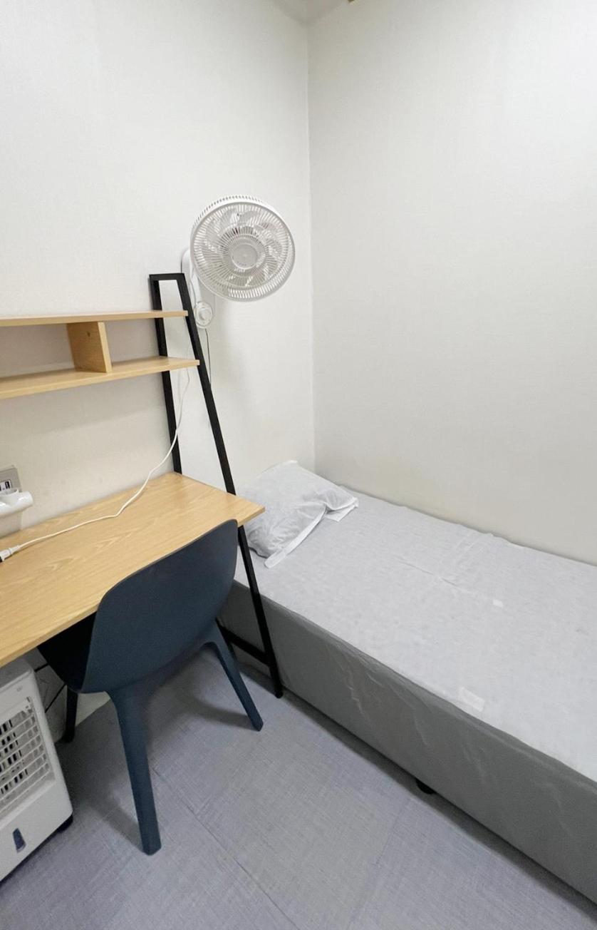 Capsule hotel Sunshinhongdeuni-men Only Seoul